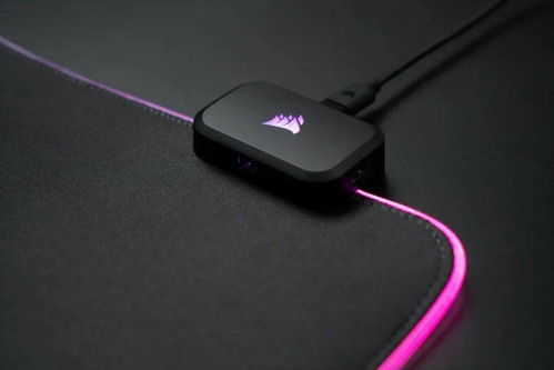 巨型发光HUB桌布 美商海盗船MM700 RGB鼠标布垫体验